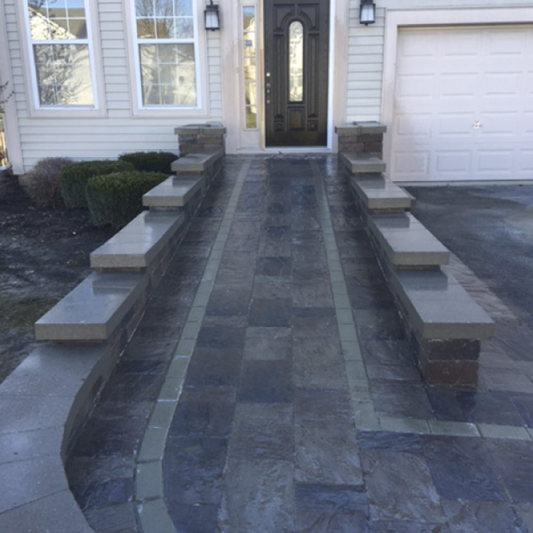 North Aurora brick patio with seat wall