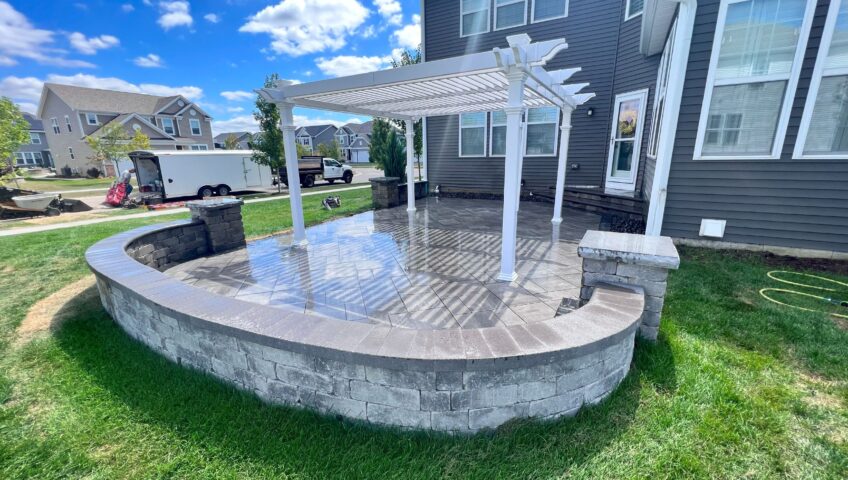 Patio Pergala Retaining Wall Lighting - BLC Yardworks Yorkville, IL